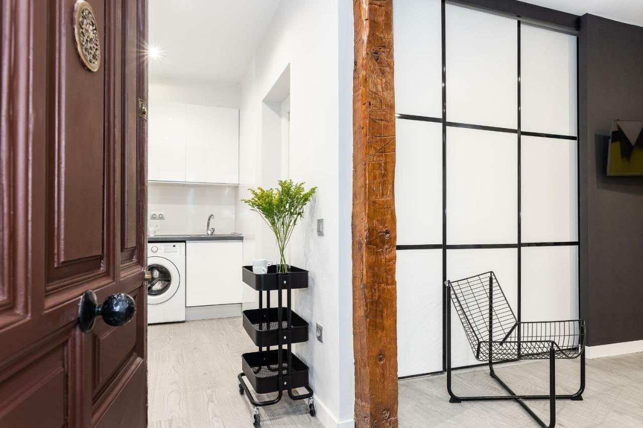 Bnbholder Black & Yellow Design Sol Apartment
