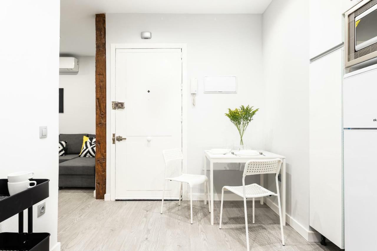 Bnbholder Black & Yellow Design Sol Apartment *