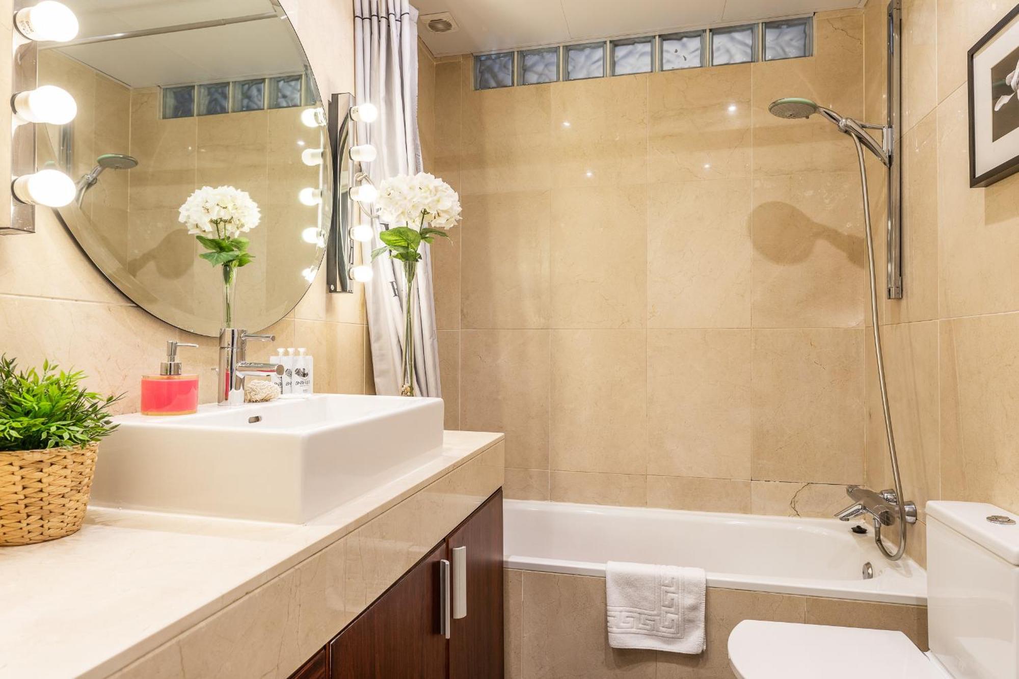 Bnbholder Luxe Atocha Station Apartamento Madri