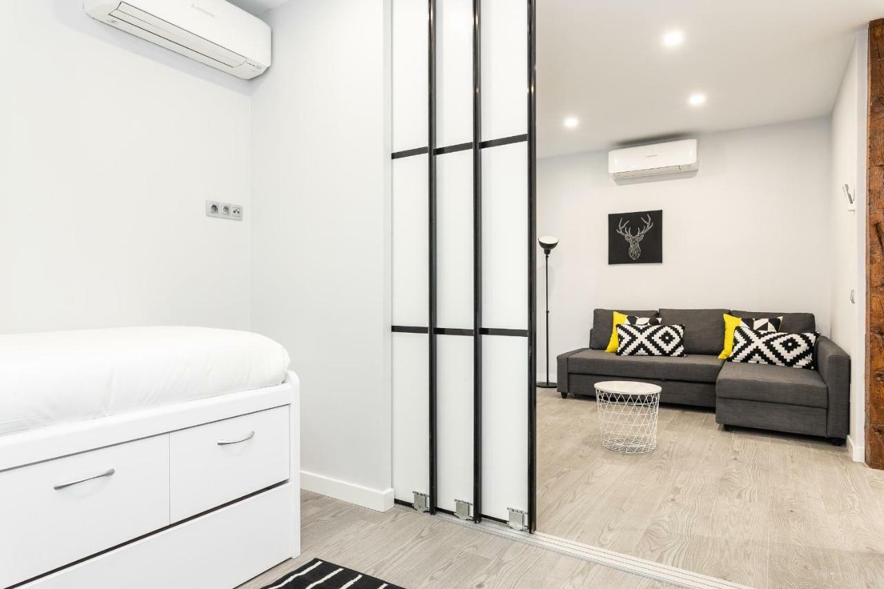 Bnbholder Black & Yellow Design Sol Apartment