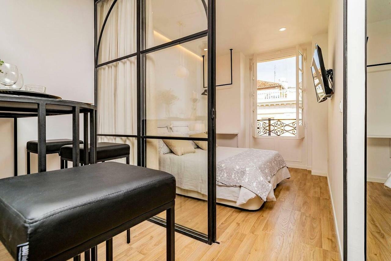 Unbeatable Views Of Puerta Del Sol By Batuecas Apartment Madrid