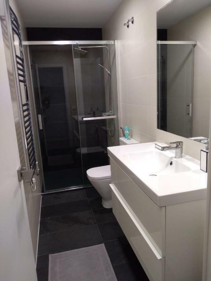 Apartment Great With Excellent Location
