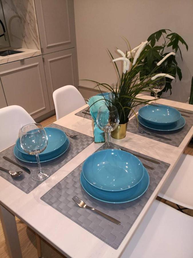 Explore From A Warm With Patio At A Newly Refurbished Manorial Building Apartamento