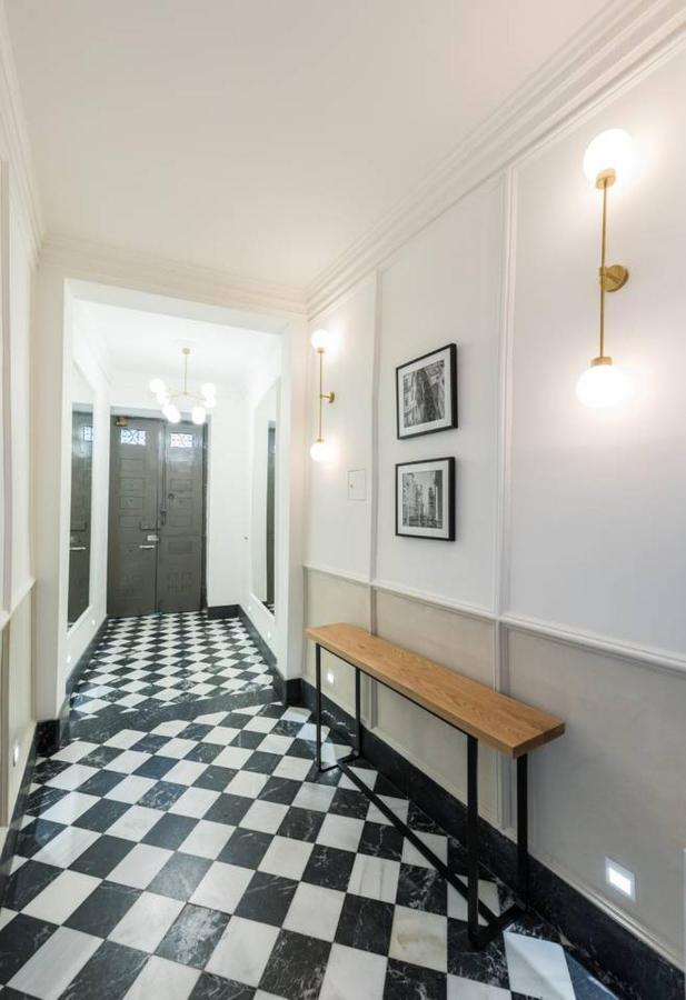 Apartment Explore From A Warm With Patio At A Newly Refurbished Manorial Building