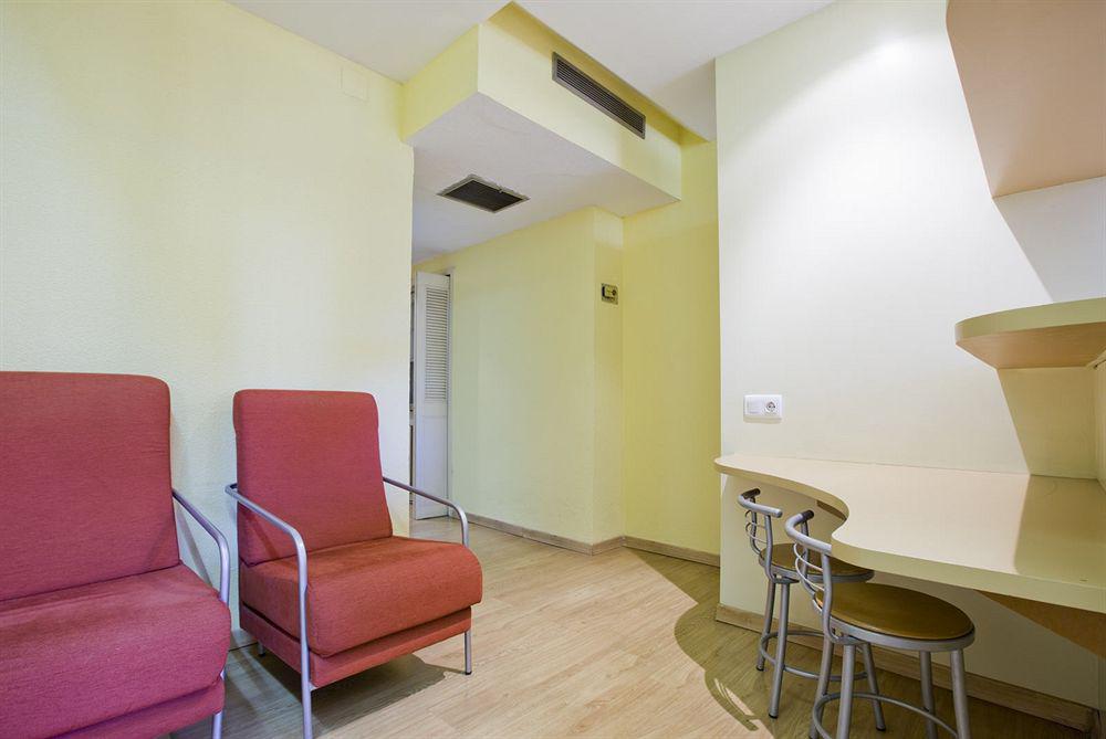 Boutique Urban Genova 2* Madri