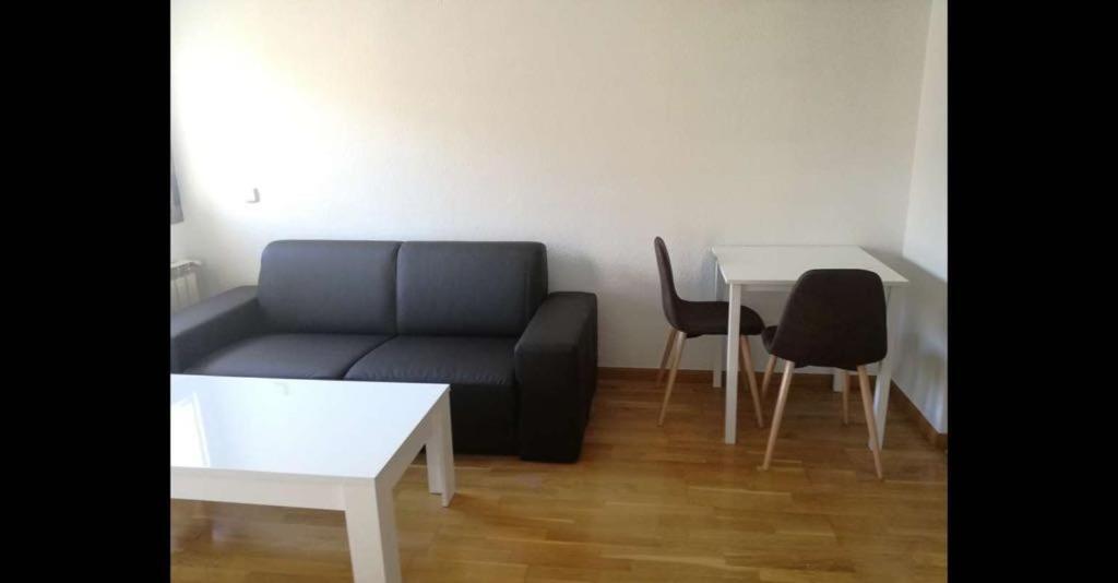 Apartment Apartamento Nuevo Cerca Del Autobus Y Metro Con Piscina Madrid