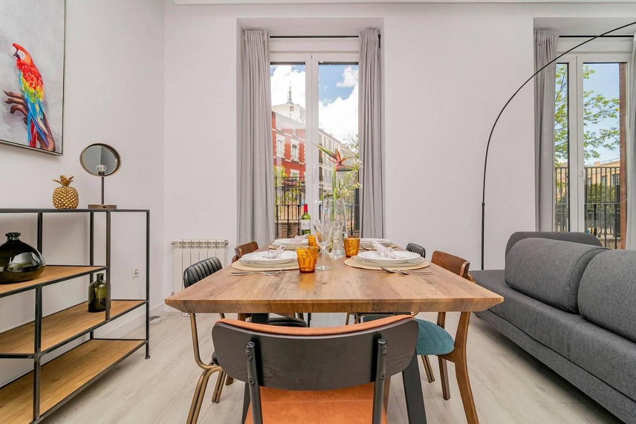 With Balconies In La Latina By Batuecas Madrid
