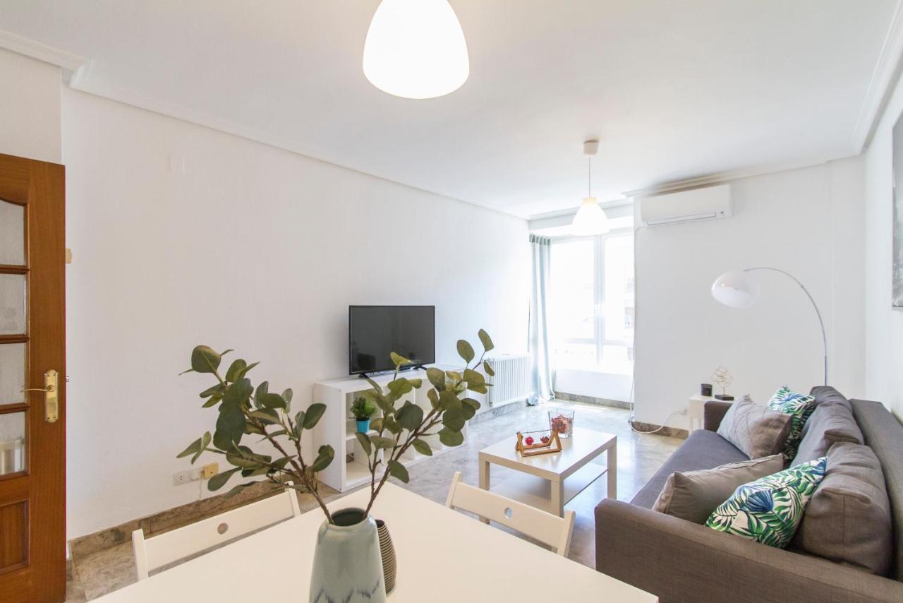 Piso Confortable Y Muy Luminoso Con Parking Apartamento