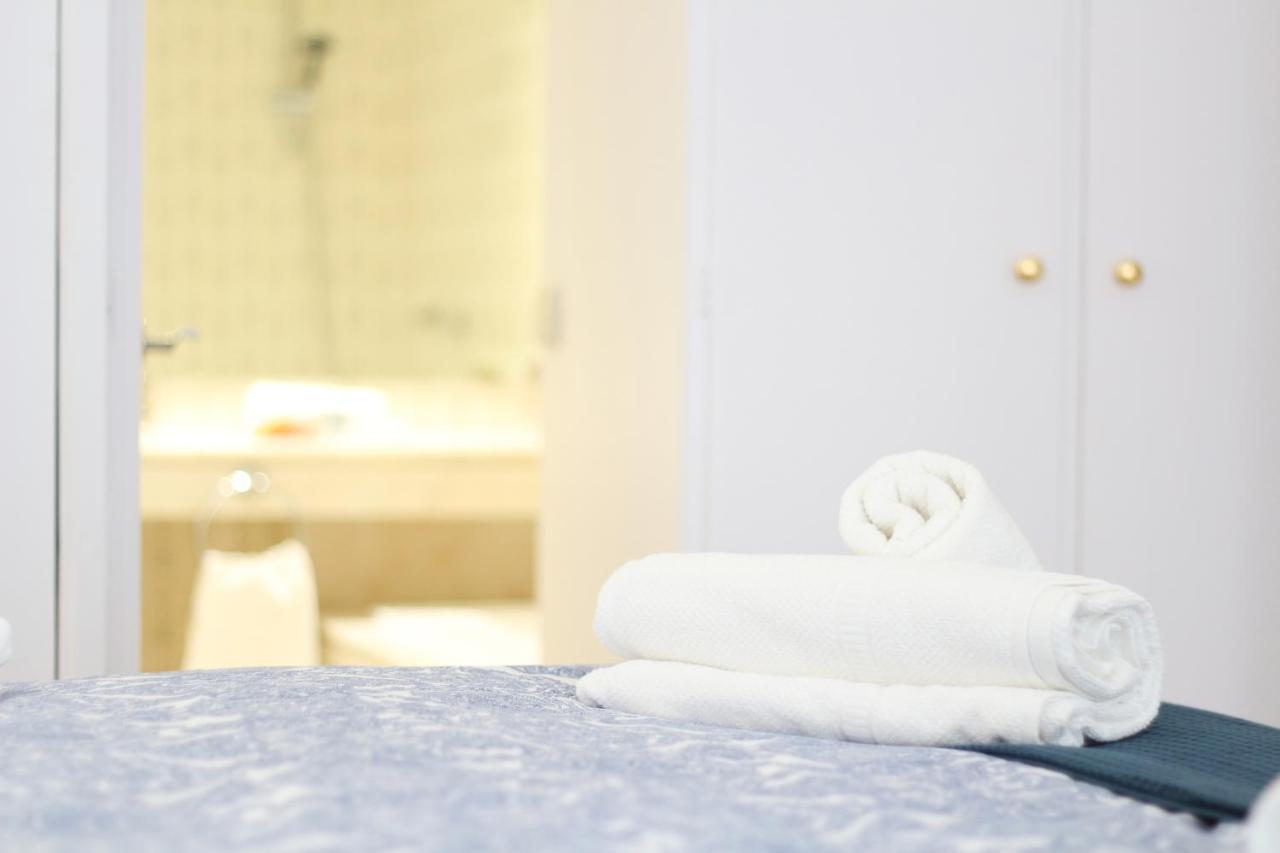 Apartamento Urbantec Realty - Plaza De Colon