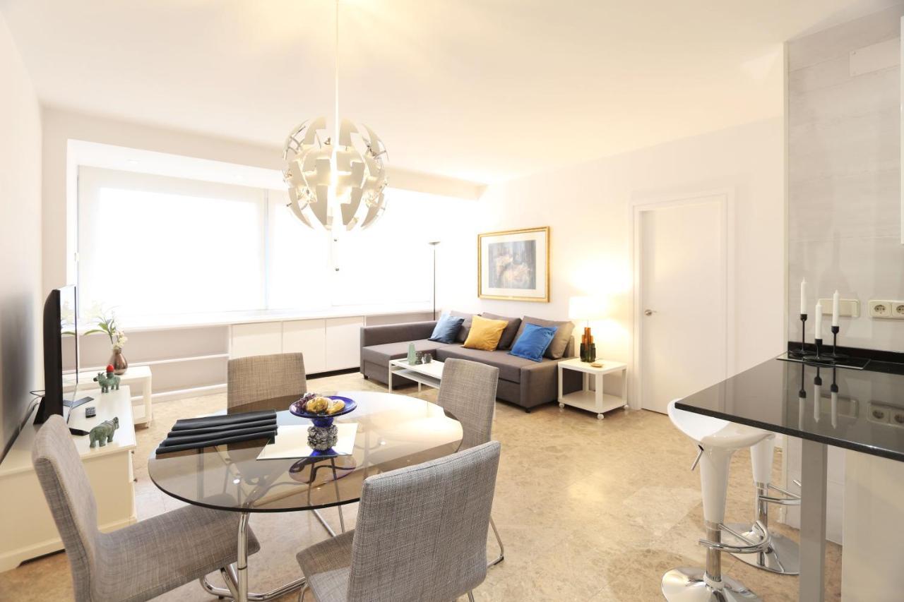Apartamento Urbantec Realty - Plaza De Colon *