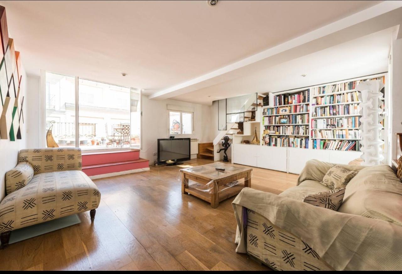 Romantic Terrace Apartment
