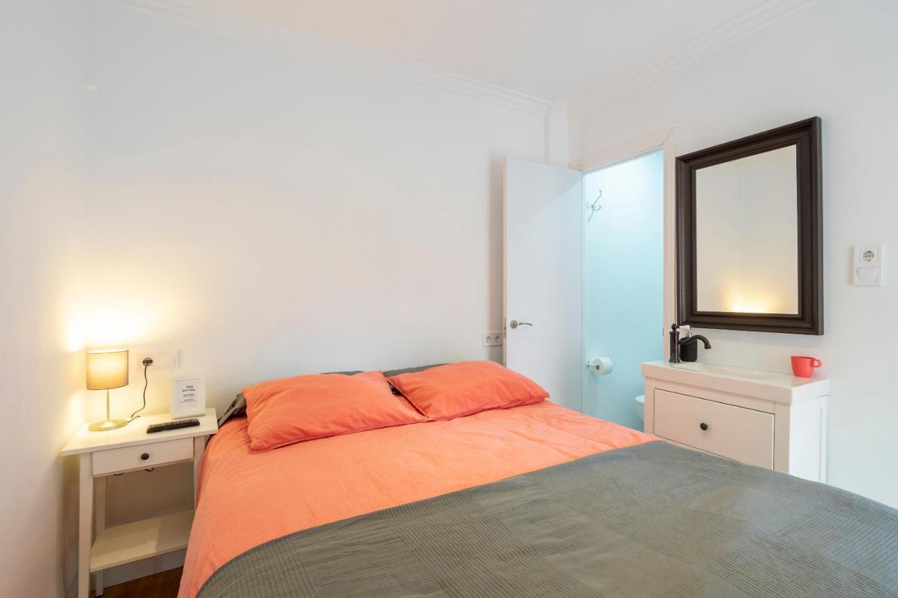 Habitación en casa particular Independiente - Junto A Ifema Y Aeropuert3 *