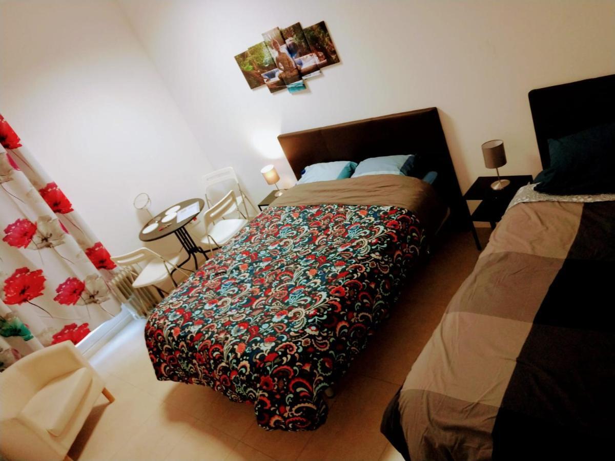 Pensión Parsa House *