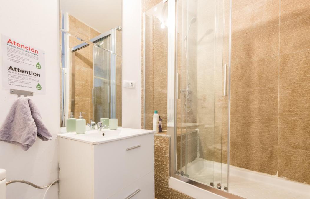 M&f 7 Rooms/7 Bathrooms Over Gran Via Apartamento