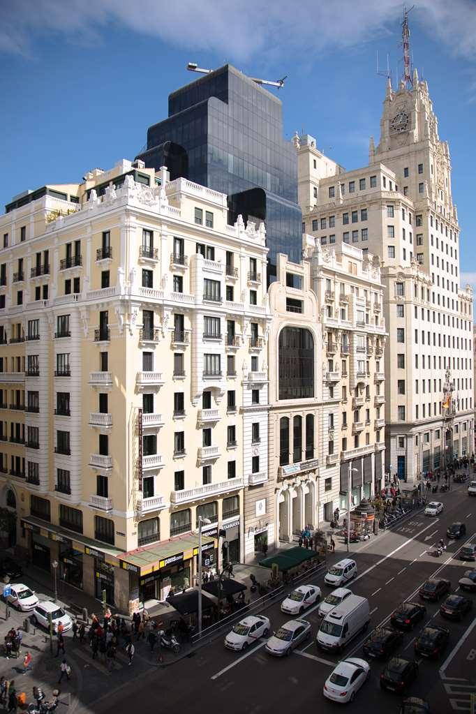 Petit Palace Triball Hotel 3*