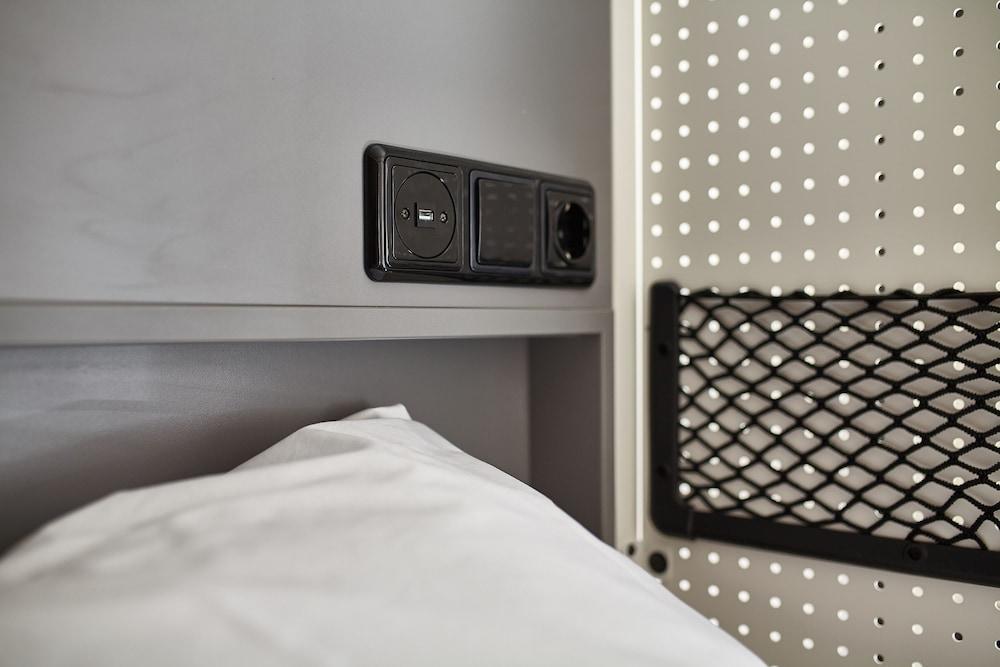 Hostal Generator
