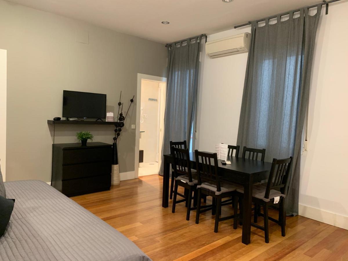 Aparthotel New Point 3*
