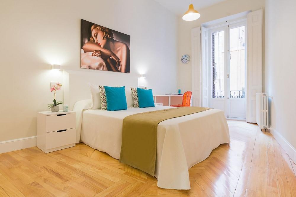 Club Plaza Mayor Iv Apartment Madrid
