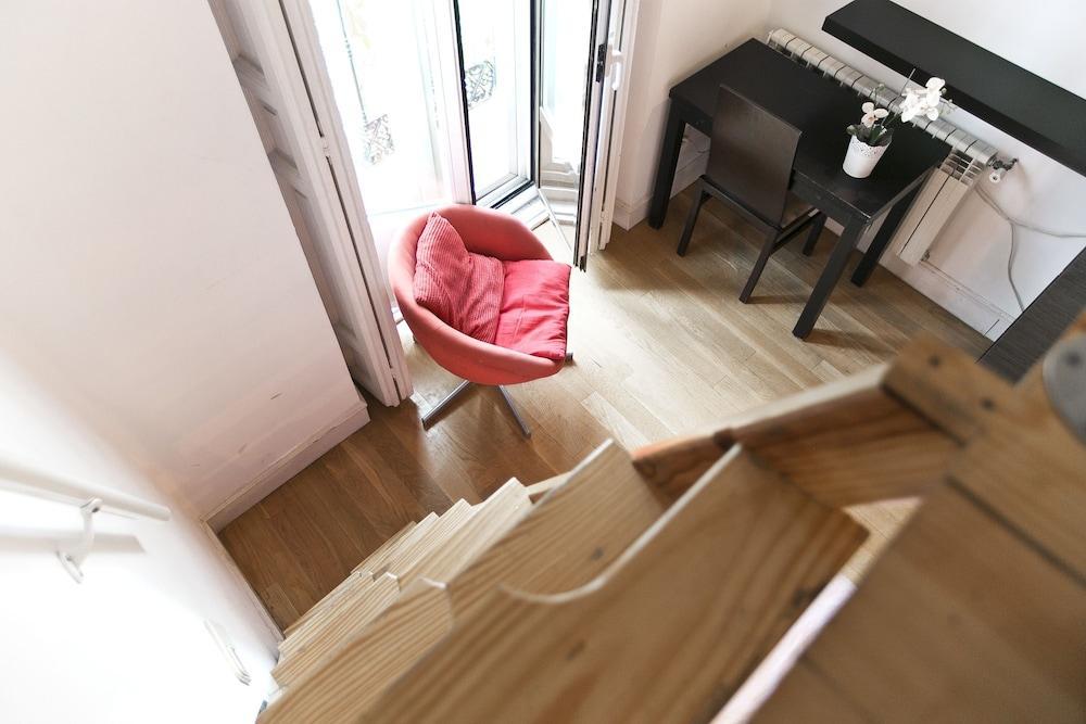 Hotel Apartamento Bailen 3*