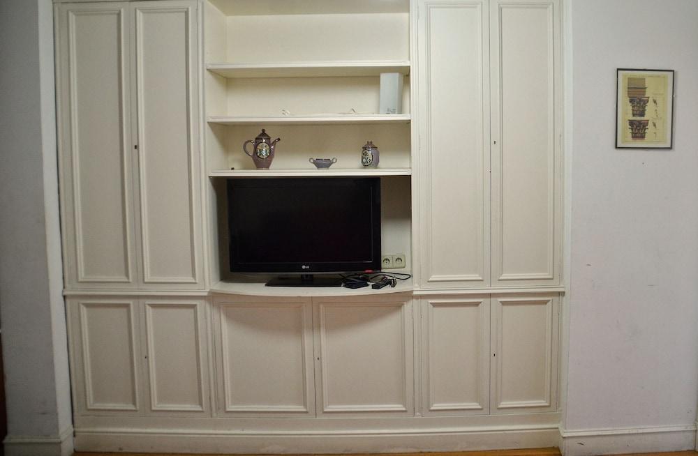 Hotel Apartamento Bailen 3*