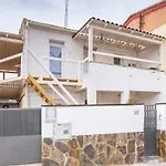 Independent Room Close To Ifema Y Aeropuertob