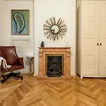 Salamanca VI - Majestic Home - Eleven Host Company