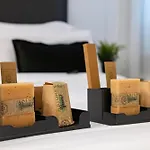 Honey Apartment In The Center Of Madrid