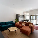 Luxe Apartment Madrid North