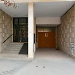 Bright With Views - 2Bd 1Bth- Av America