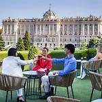 Apartosuites Jardines de Sabatini