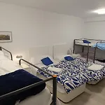 Men Shared Room Habita chicos compartida
