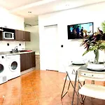 Apartamentos Con Jacuzzi Feel & Season