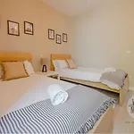 Vive Un Oasis Para 7 En Santa Ana 6