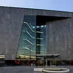 Izan Avenida De Burgos