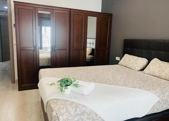 Apartament Deluxe Madrid Centro , Parking Free