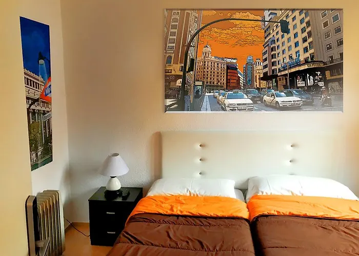 Reina Victoria Apartaments&SuiteS TPH