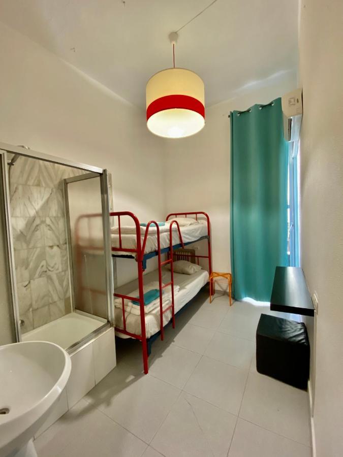 Barbieri Sol Auberge de jeunesse Madrid