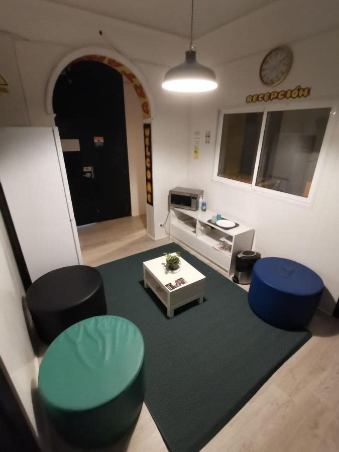 Arvin Hostal Guest house *