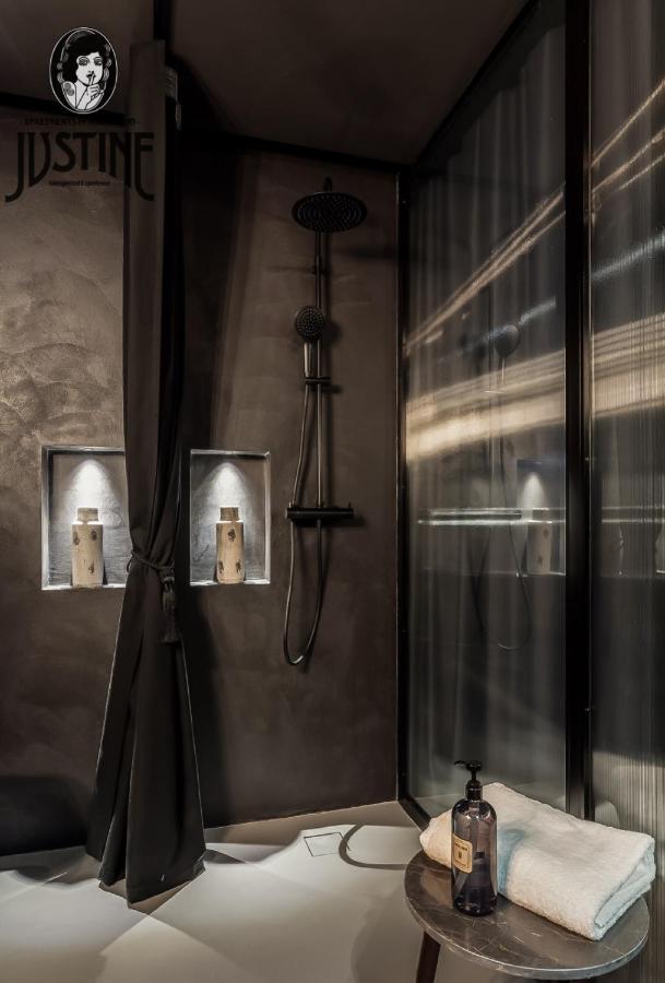 Shibari By Justine Sobria Elegante Y Pecaminosa Turistico En Rio Apartment Madrid