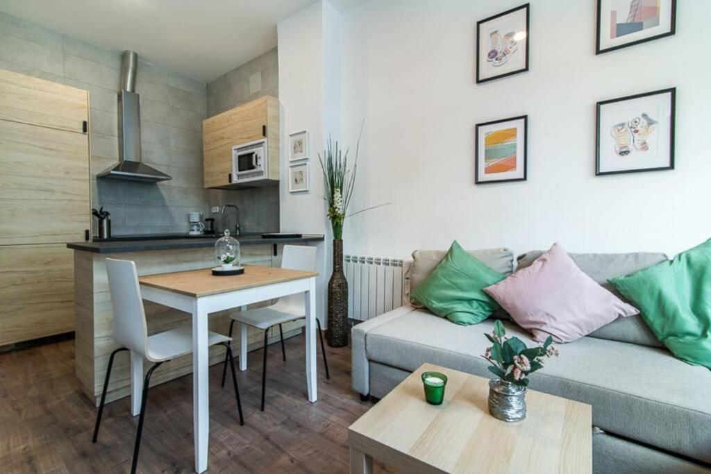 #15pin-2 De Un Plaza Castilla Appartement *