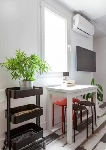Precioso Apartamento 2hab, 2 Banos En Calle Mayor *