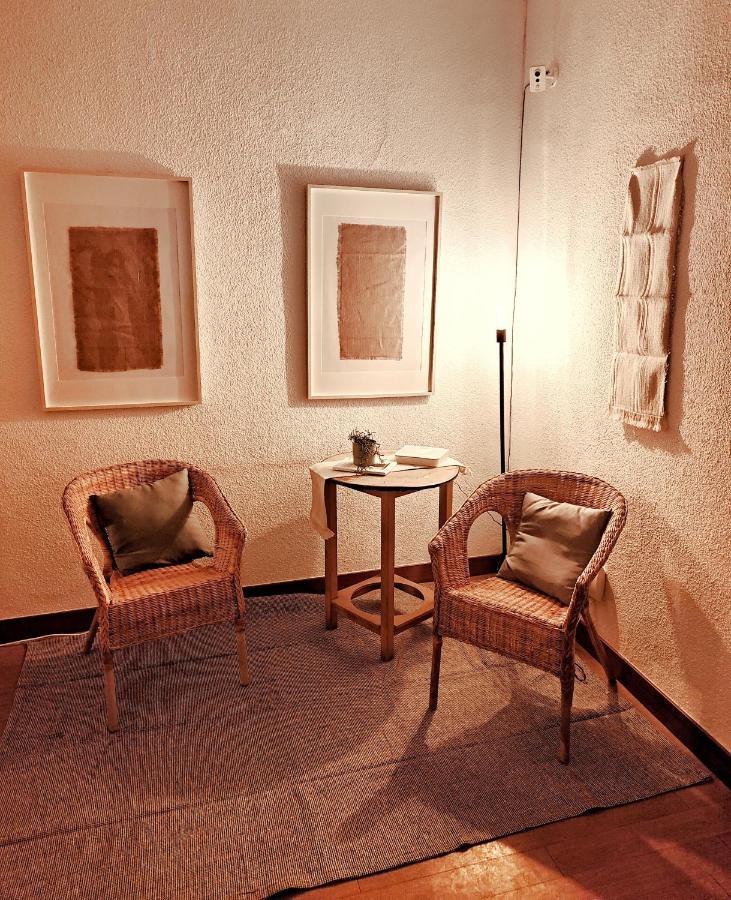 Corredera Rooms, No Llegadas Despues De 21h Guest house