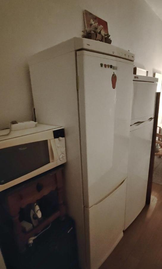 Corredera Rooms, No Llegadas Despues De 21h Guest house