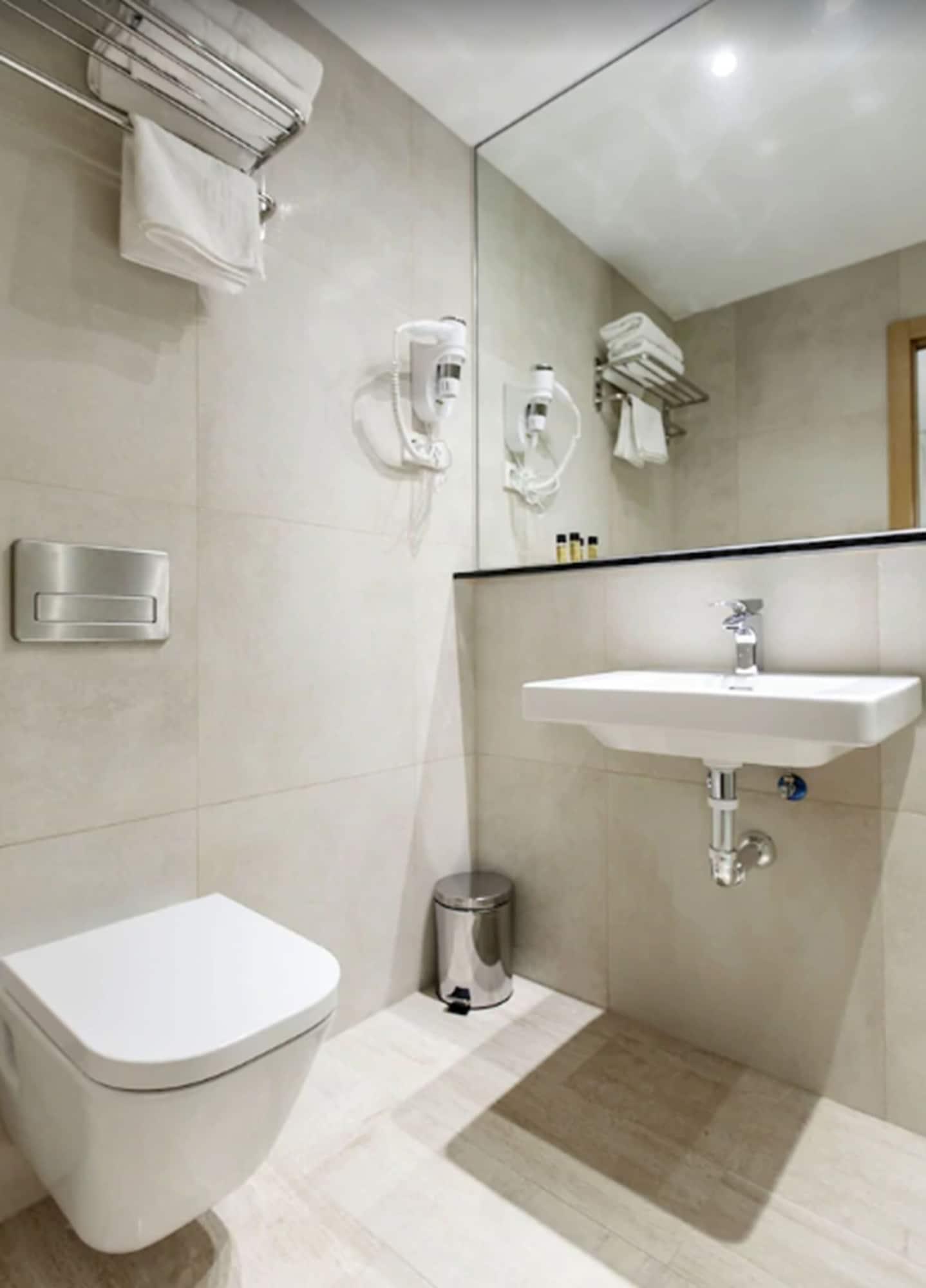 Castilla Ii Puerta Del Sol Hotel Madrid