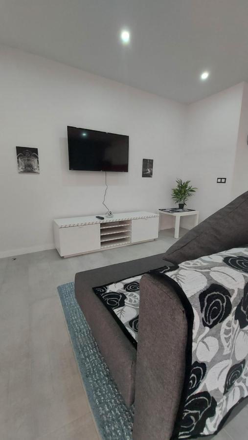 Homely Apartament Appartement