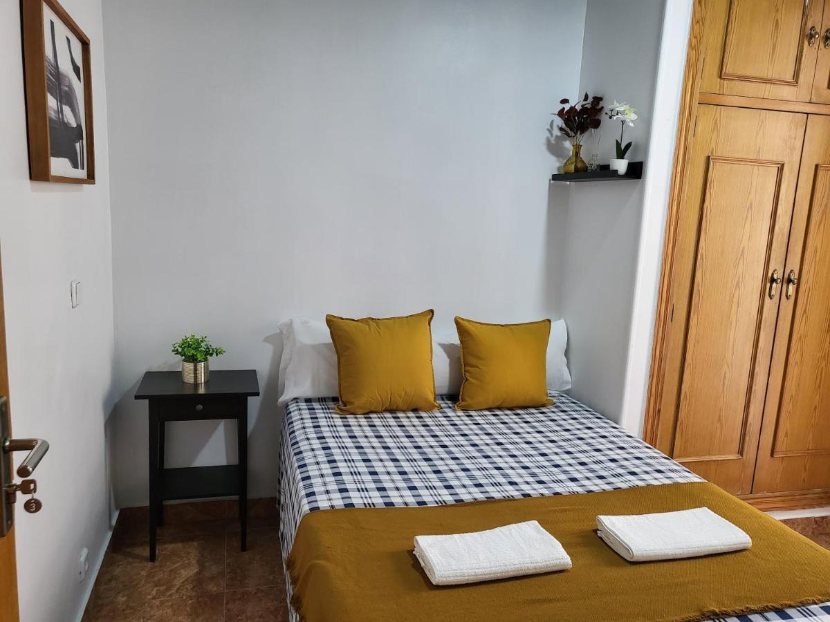 M-a Catrachos Guest house