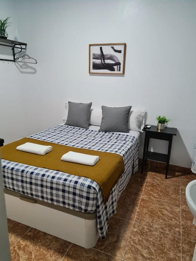 Guest house M-a Catrachos *