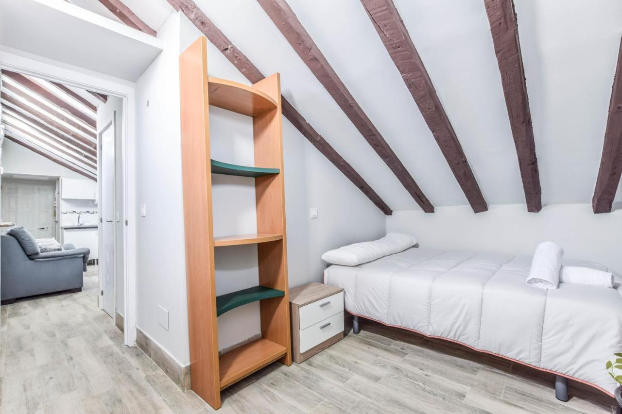 Penthouse Letras