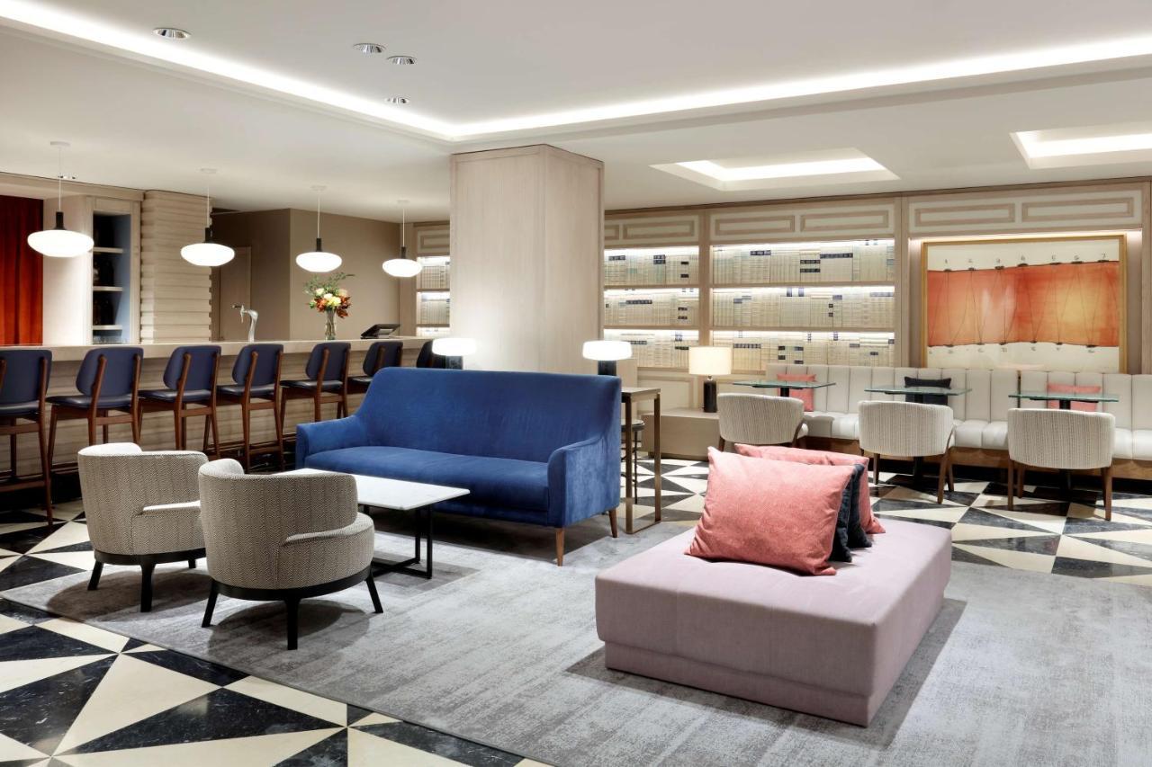 Hyatt Regency Hesperia Hotel