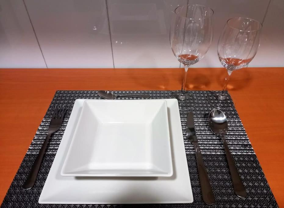 Homestay Parque El Retiro Piso Compartido *